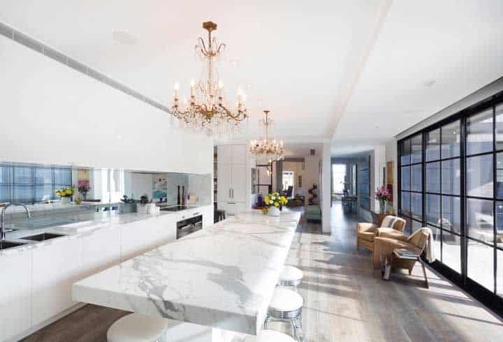 The Best Decorating Ideas When it Comes to Crystal Chandeliers The Best Decorating Ideas When it Comes to Crystal Chandeliers