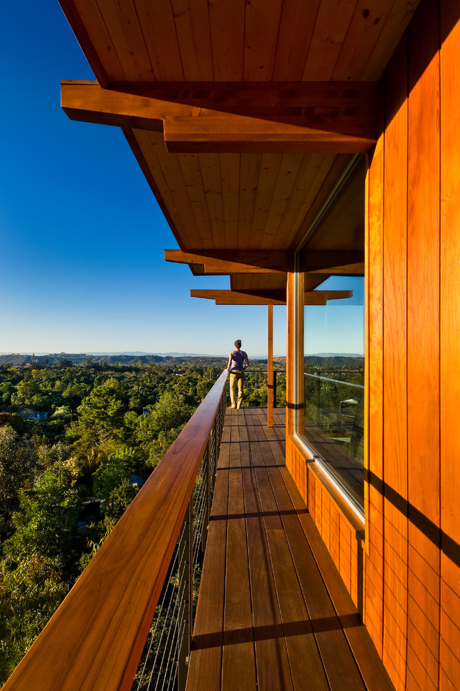 15 Stupendous Mid-Century Modern Balcony Designs