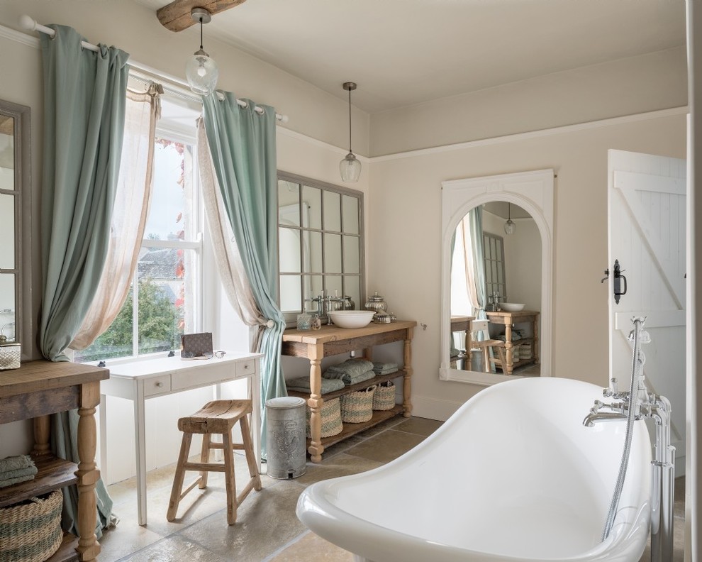 15 Whimsical Shabby-Chic Bathroom Interiors That Will Charm You