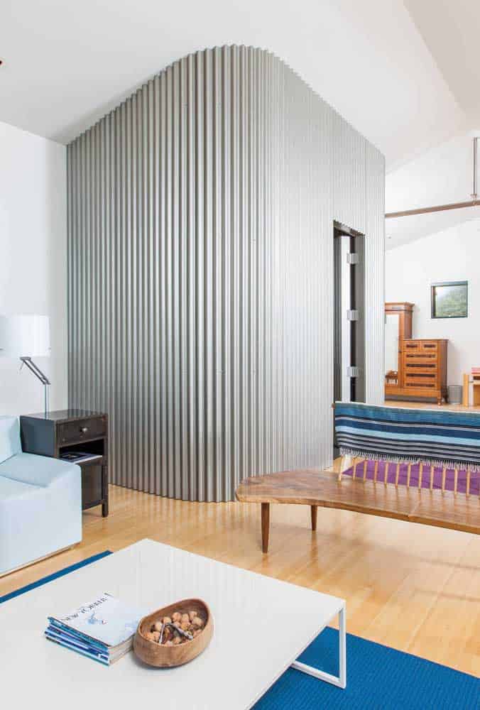 Sandwich Tiles - Advantages and Disadvantages Sandwich Tiles - Advantages and Disadvantages