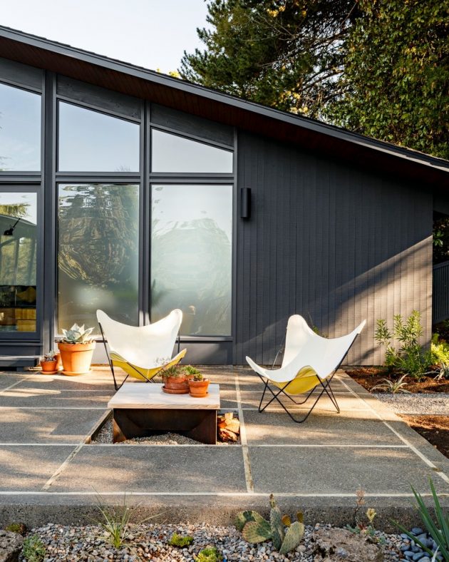 20 Dazzling MidCentury Modern Patio Ideas You Won't Be Able To Resist