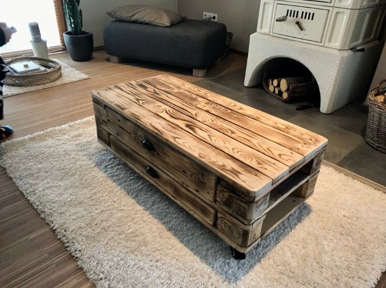 20 Rustic Pallet Furniture Ideas For The Entire Home