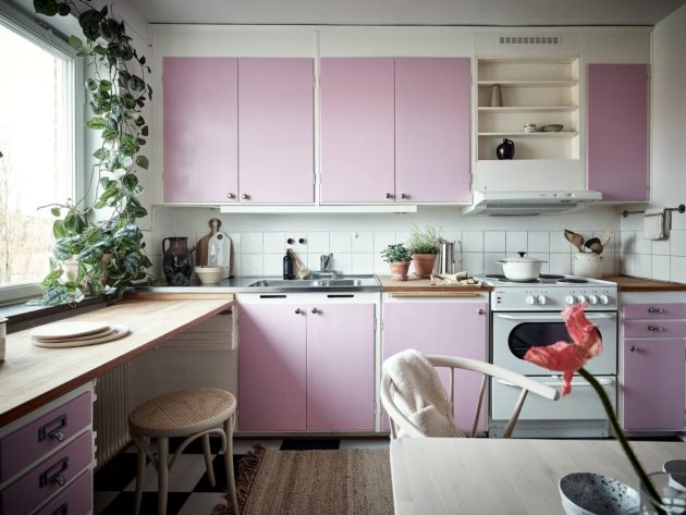 Pink Kitchen for the Daring and Open Minds