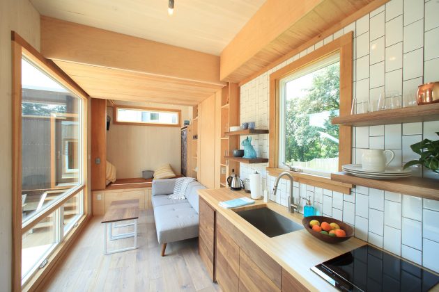 10 Inspiring Tiny House Interiors