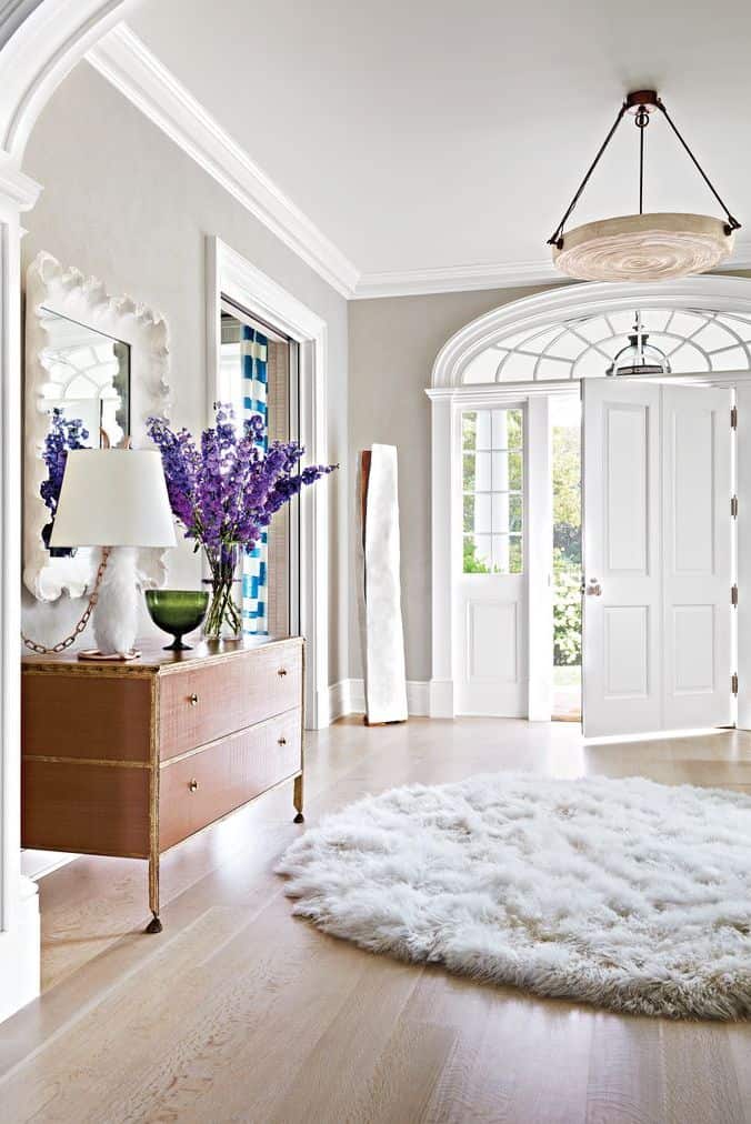 10 Designer Tips for Lightening Up a Dark Room 10 Designer Tips for Lightening Up a Dark Room