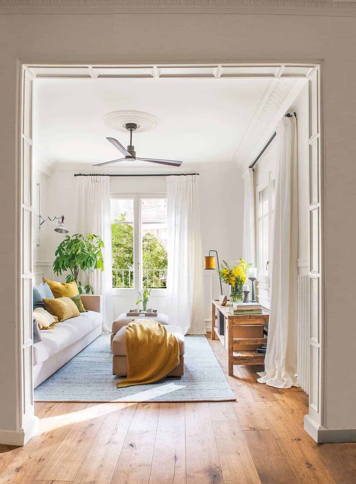 4. LET THE CURTAINS REST ON THE FLOOR 4. LET THE CURTAINS REST ON THE FLOOR