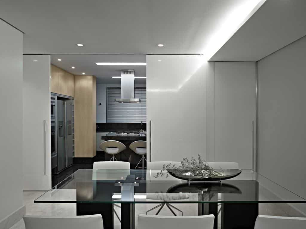 Models and Photos of Glass Tables Models and Photos of Glass Tables