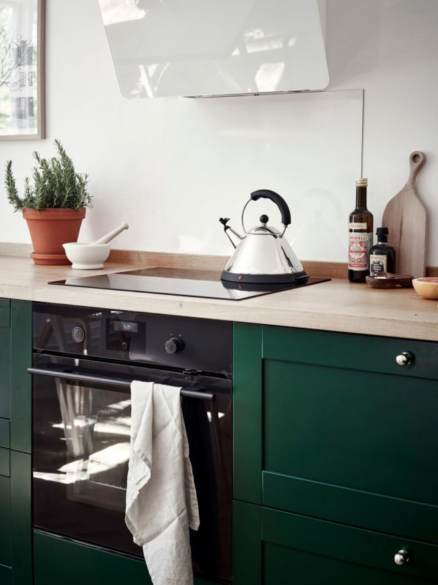 Modern Green & White Kitchen