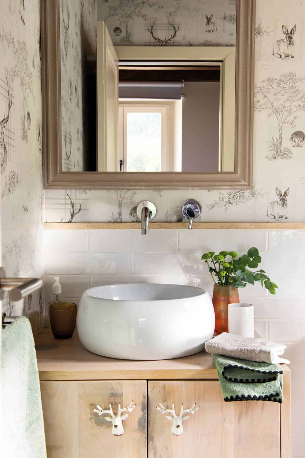 How to Go From a Bland Country House to a Magazine House How to Go From a Bland Country House to a Magazine House