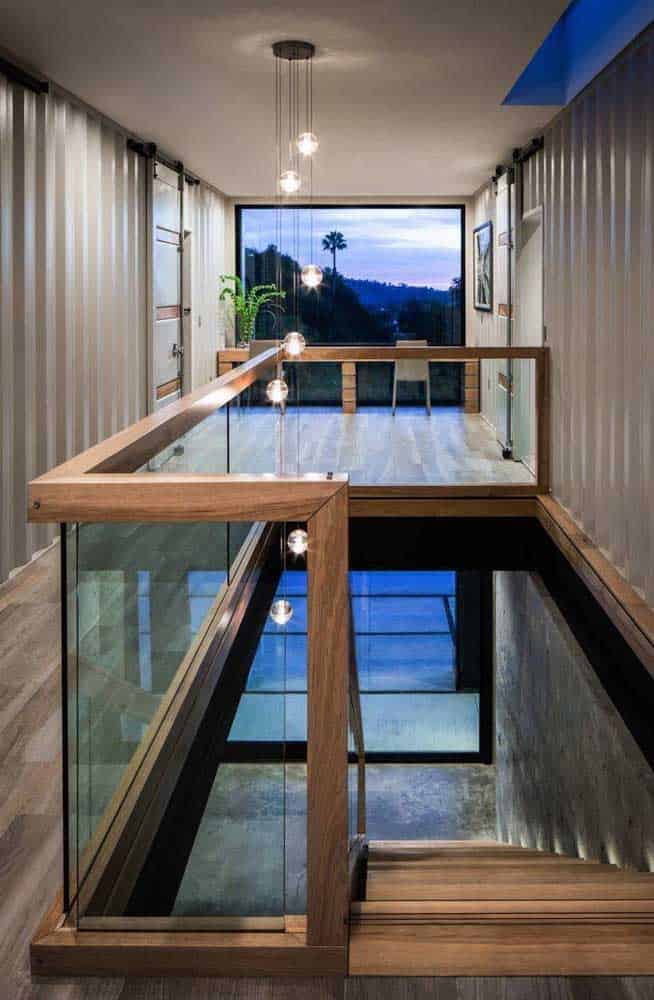 Sandwich Tiles - Advantages and Disadvantages Sandwich Tiles - Advantages and Disadvantages