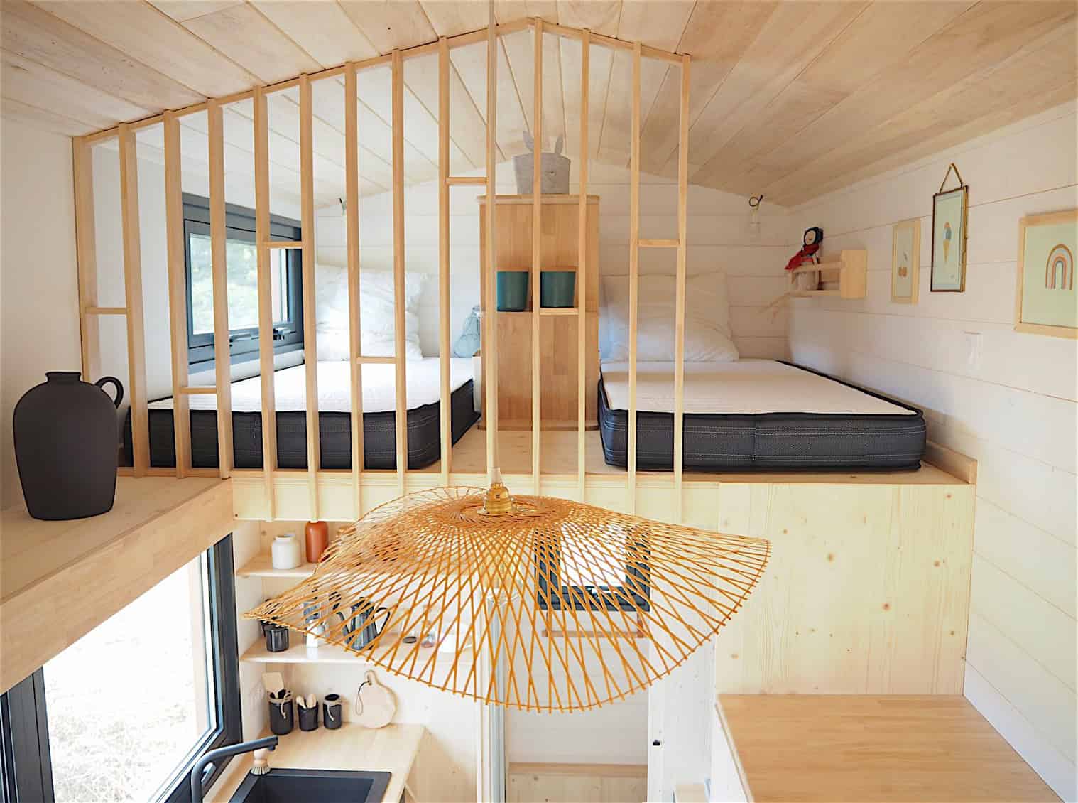 2 MEZZANINE BEDS 2 MEZZANINE BEDS