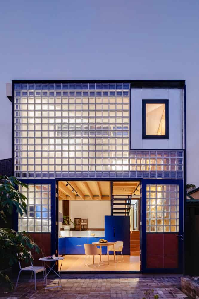 Glassbook House by Sibling Architecture in Tempe, Australia Glassbook House by Sibling Architecture in Tempe, Australia