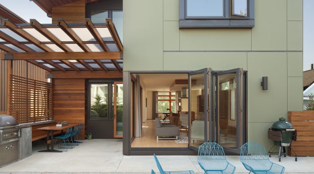 Green Lake Residence by Coates Design Seattle Architects in Seattle, Washington