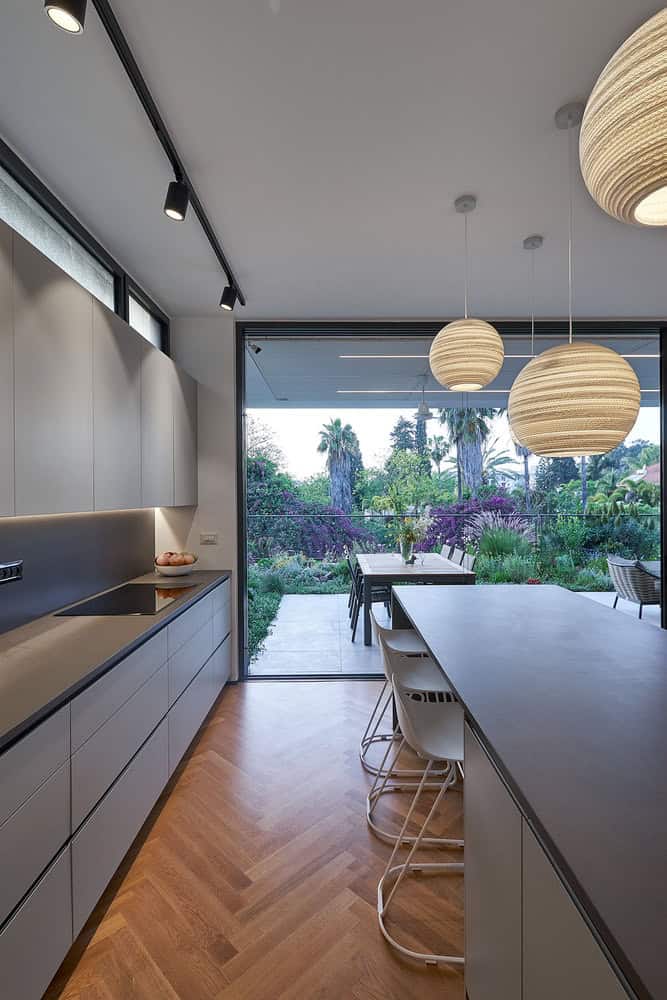 N.Z House No.1 by Daniel Arev Architecture in Ness Ziona, Israel N.Z House No.1 by Daniel Arev Architecture in Ness Ziona, Israel