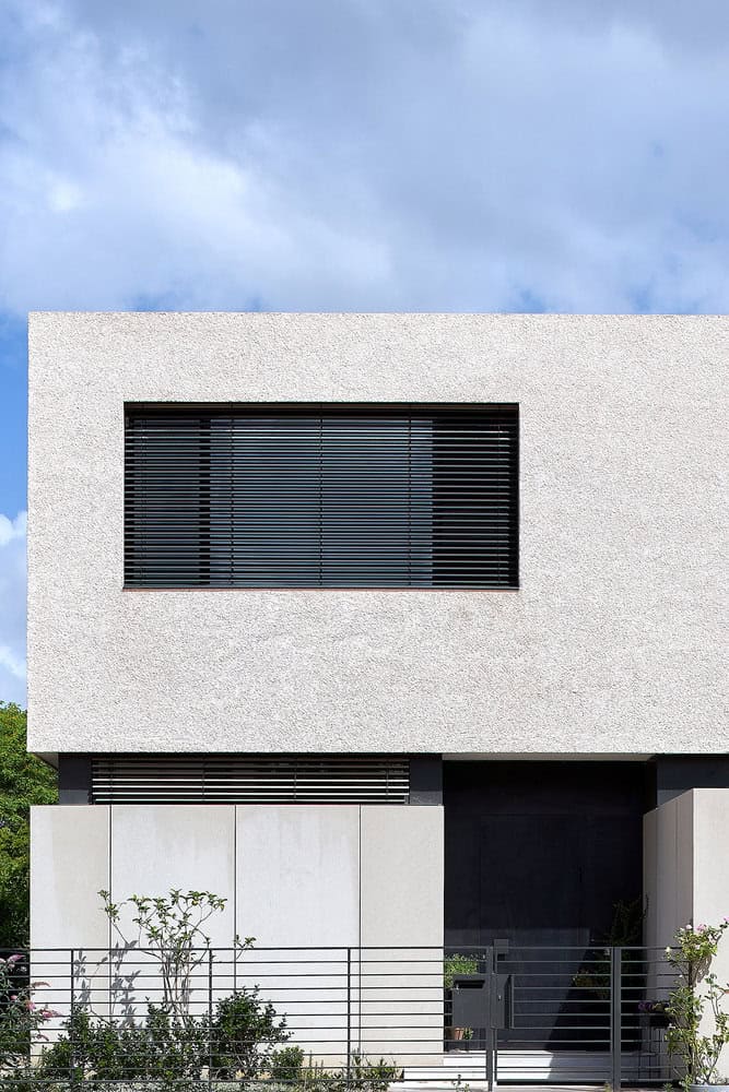 N.Z House No.1 by Daniel Arev Architecture in Ness Ziona, Israel N.Z House No.1 by Daniel Arev Architecture in Ness Ziona, Israel