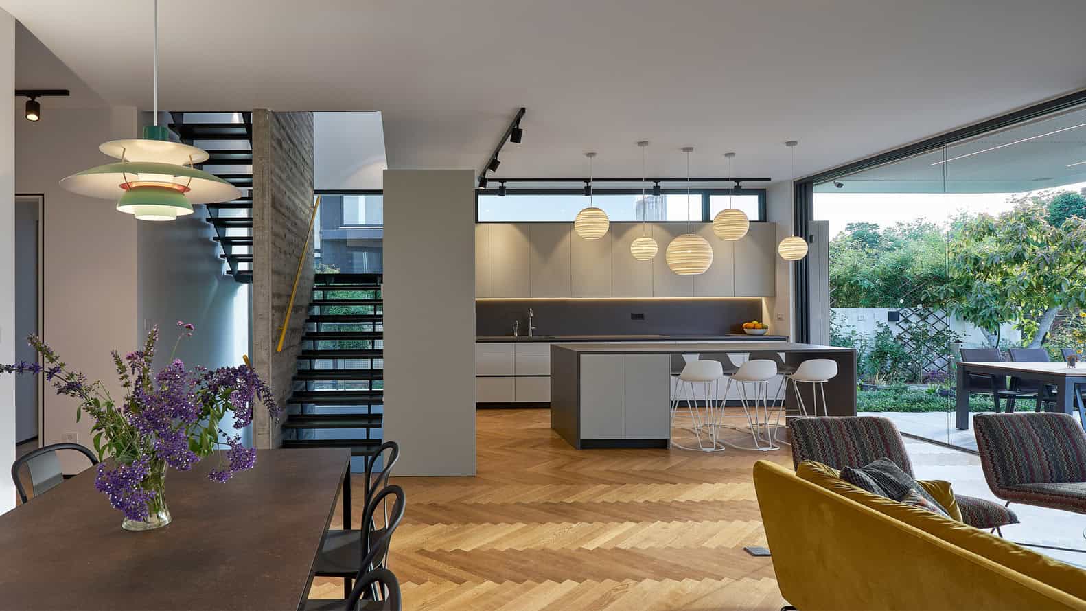 N.Z House No.1 by Daniel Arev Architecture in Ness Ziona, Israel N.Z House No.1 by Daniel Arev Architecture in Ness Ziona, Israel