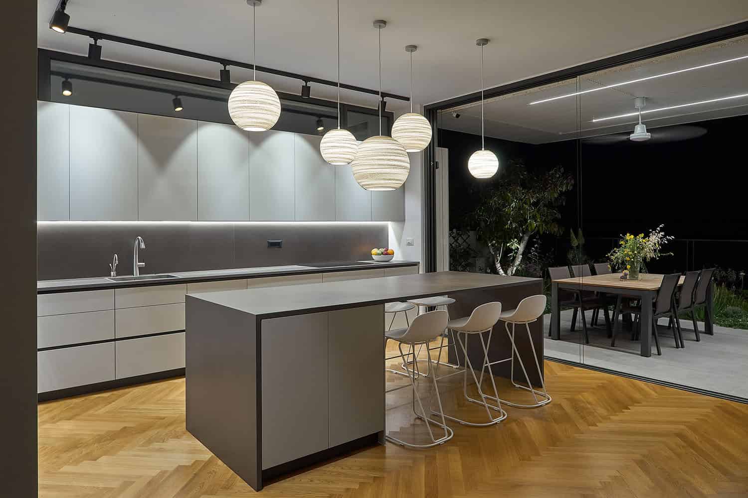 N.Z House No.1 by Daniel Arev Architecture in Ness Ziona, Israel N.Z House No.1 by Daniel Arev Architecture in Ness Ziona, Israel