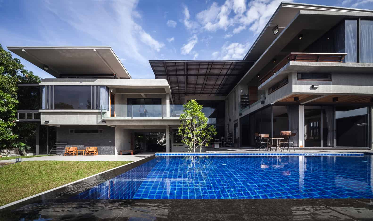 SALA Canal by Volume Matrix Studio in Bangkok, Thailand SALA Canal by Volume Matrix Studio in Bangkok, Thailand