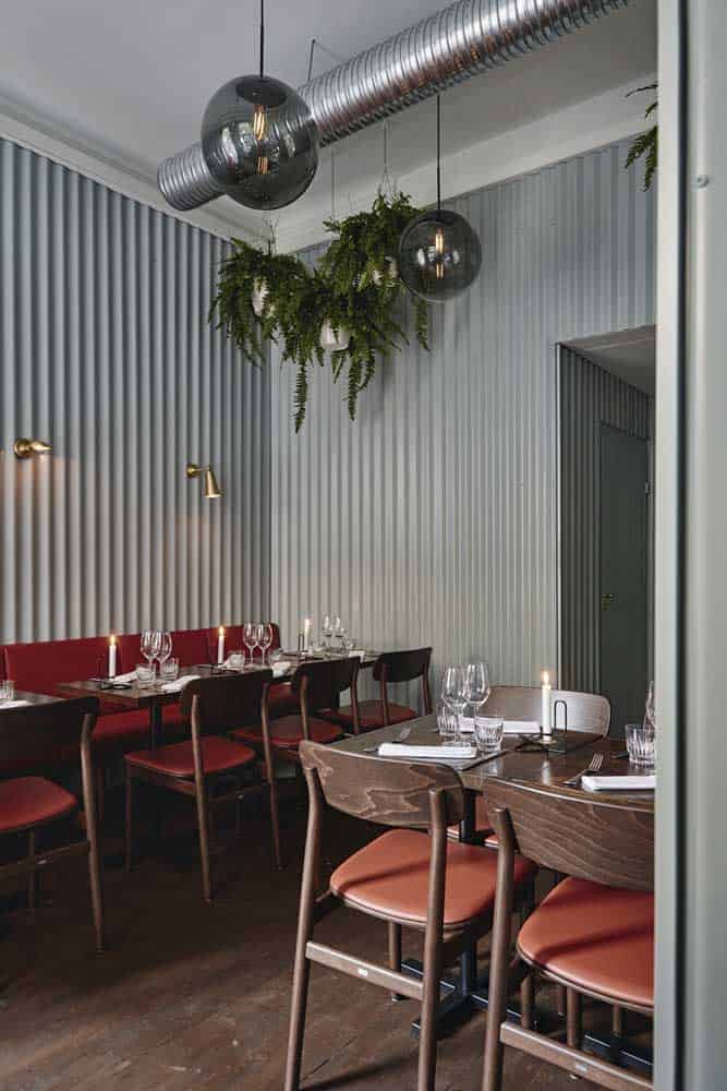 Sandwich Tiles - Advantages and Disadvantages Sandwich Tiles - Advantages and Disadvantages