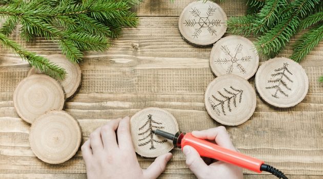 5 Best DIY Christmas Wood Craft Ideas