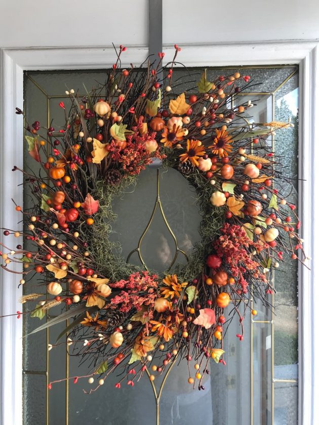 16 Vibrant Fall Wreath Designs For The Upcoming Summer To Fall Transition