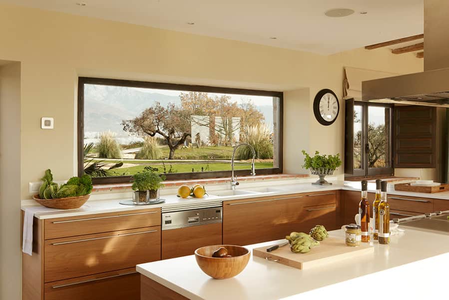 9 Panoramic Windows That Take Advantage of the Views 9 Panoramic Windows That Take Advantage of the Views