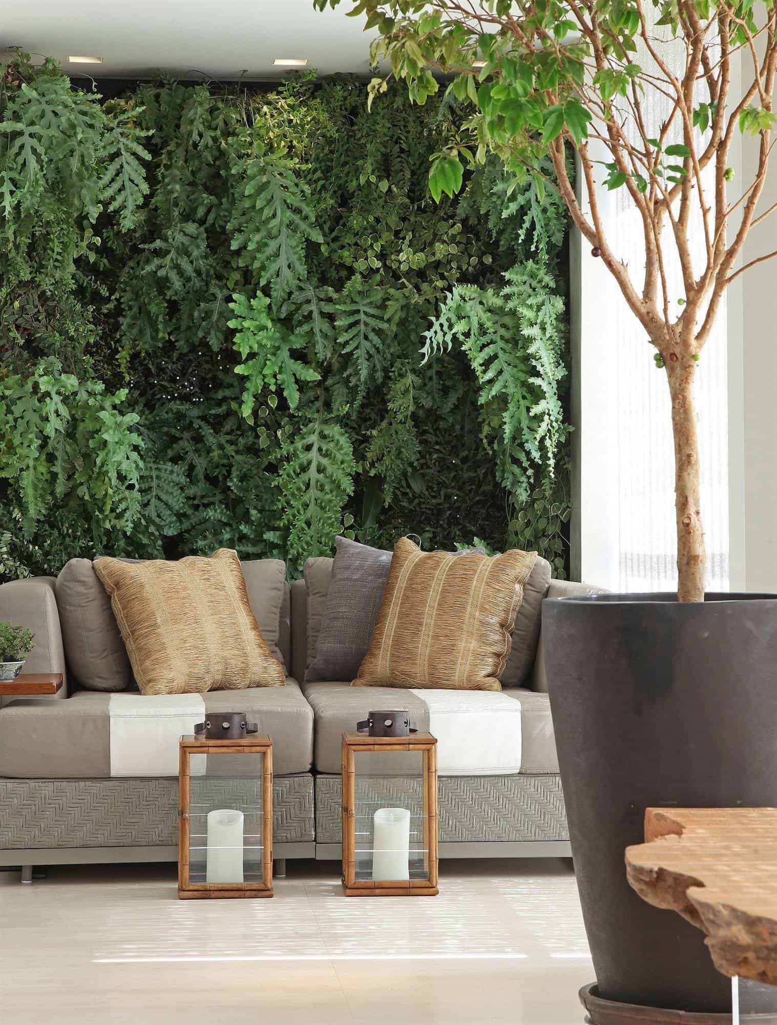 Vertical Garden at Your Home & Outdoors Vertical Garden at Your Home & Outdoors