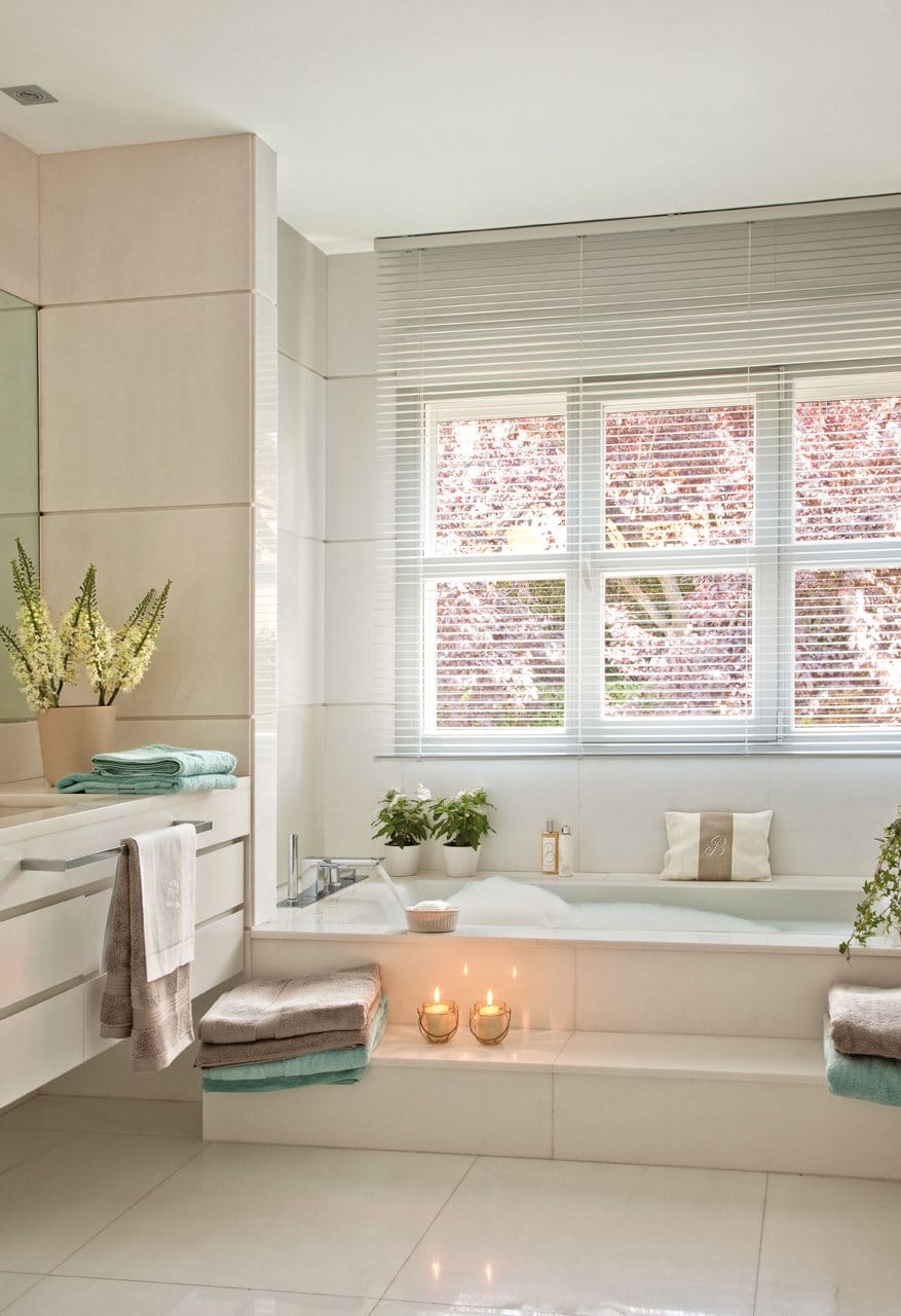 4. RELAXING BATH 4. RELAXING BATH