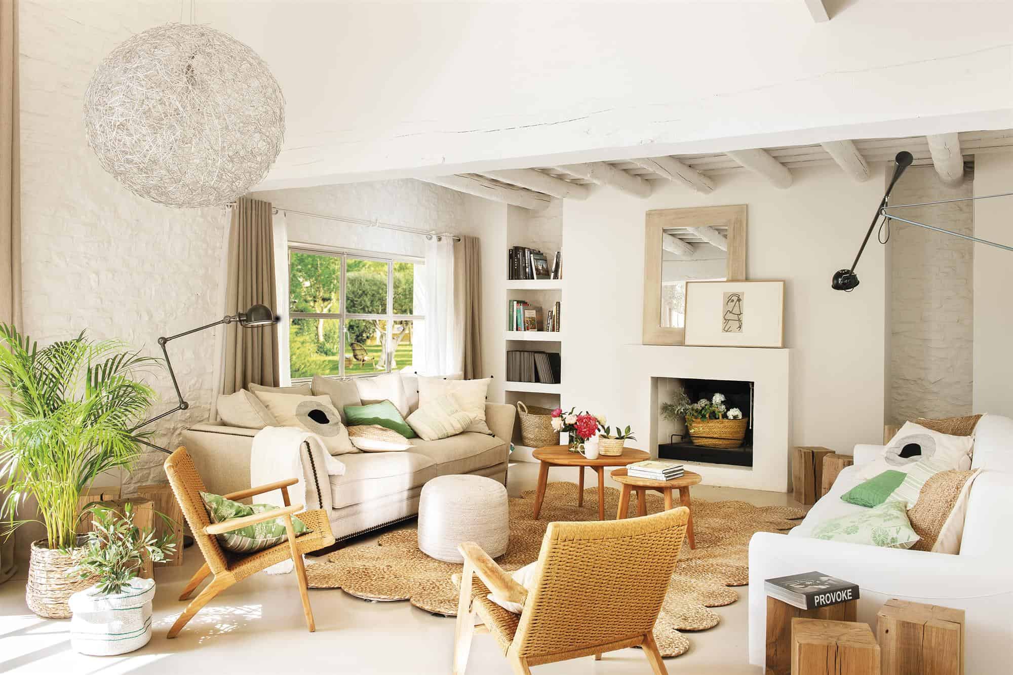 Beautiful Stone House With a Porch, Ancient Trees & Swimming Pool Beautiful Stone House With a Porch, Ancient Trees & Swimming Pool