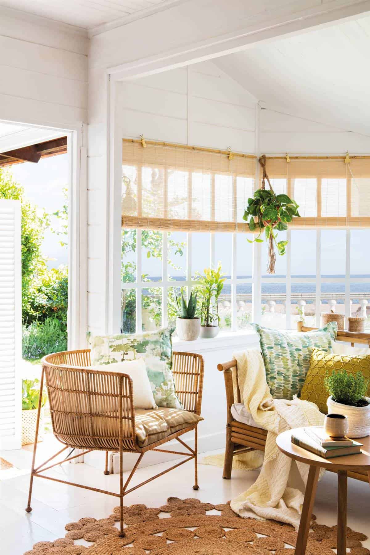 Cushions With Different Trendy Prints Cushions With Different Trendy Prints