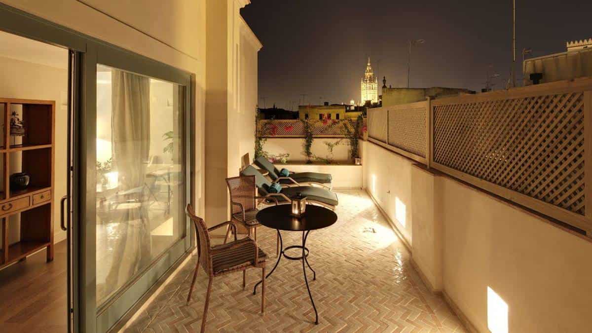 8. HOTEL CORRAL DEL REY (SEVILLE) 8. HOTEL CORRAL DEL REY (SEVILLE)