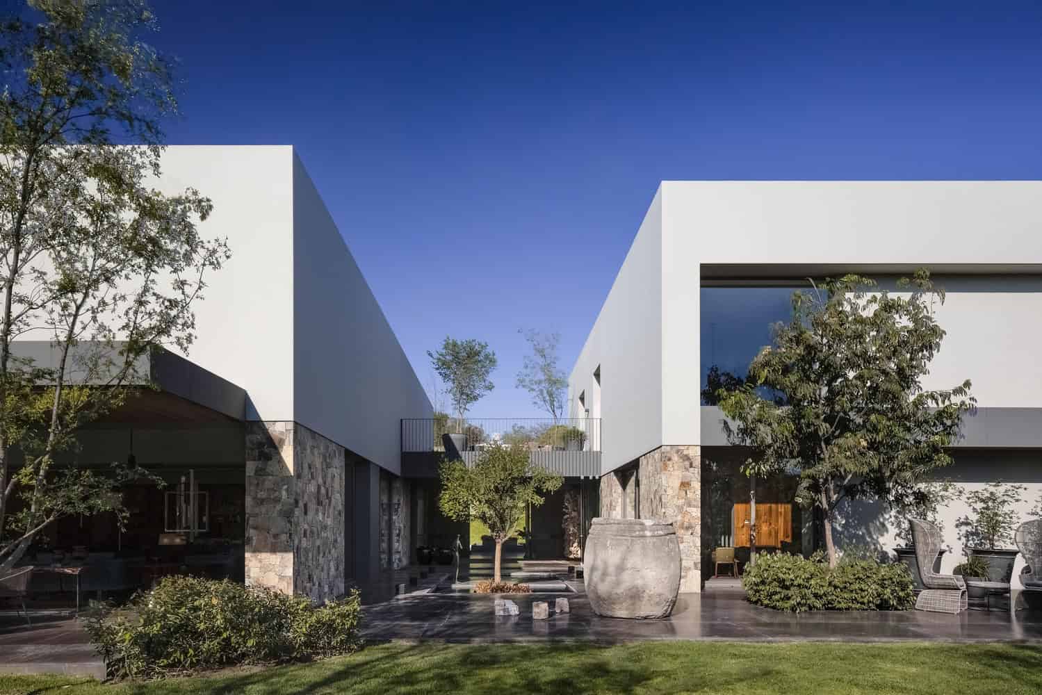 AP House by Elias Rizo Arquitectos in Zapopan, Mexico AP House by Elias Rizo Arquitectos in Zapopan, Mexico