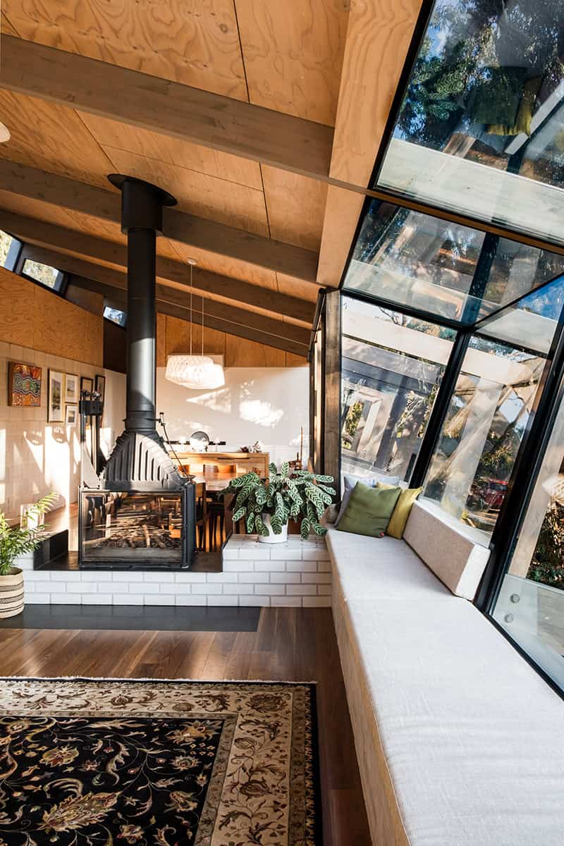 Bellarine Hillside House by Freehand Projects in Victoria, Australia Bellarine Hillside House by Freehand Projects in Victoria, Australia