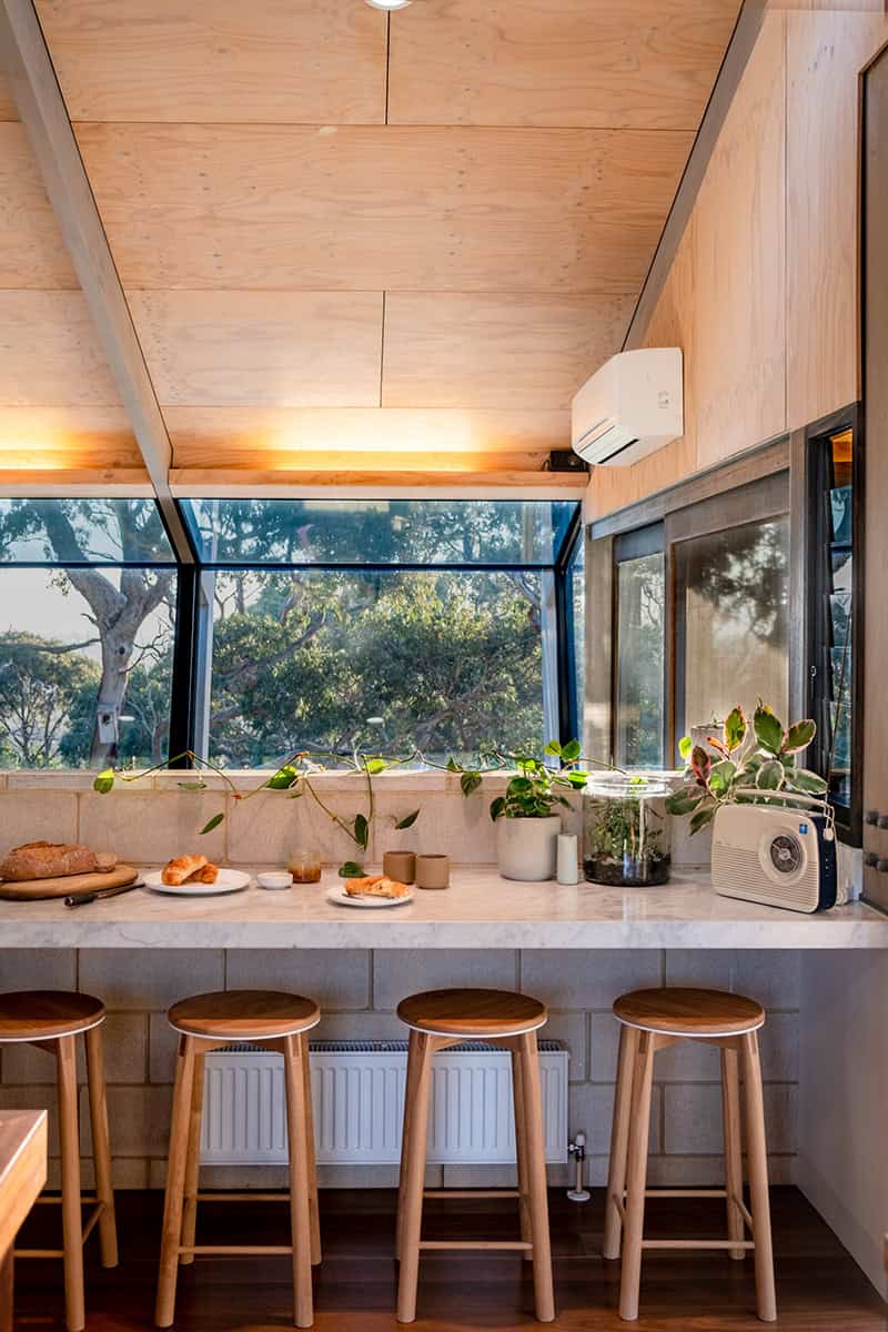 Bellarine Hillside House by Freehand Projects in Victoria, Australia Bellarine Hillside House by Freehand Projects in Victoria, Australia