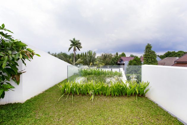Breathing House by Atelier Riri in Serpong, Indonesia
