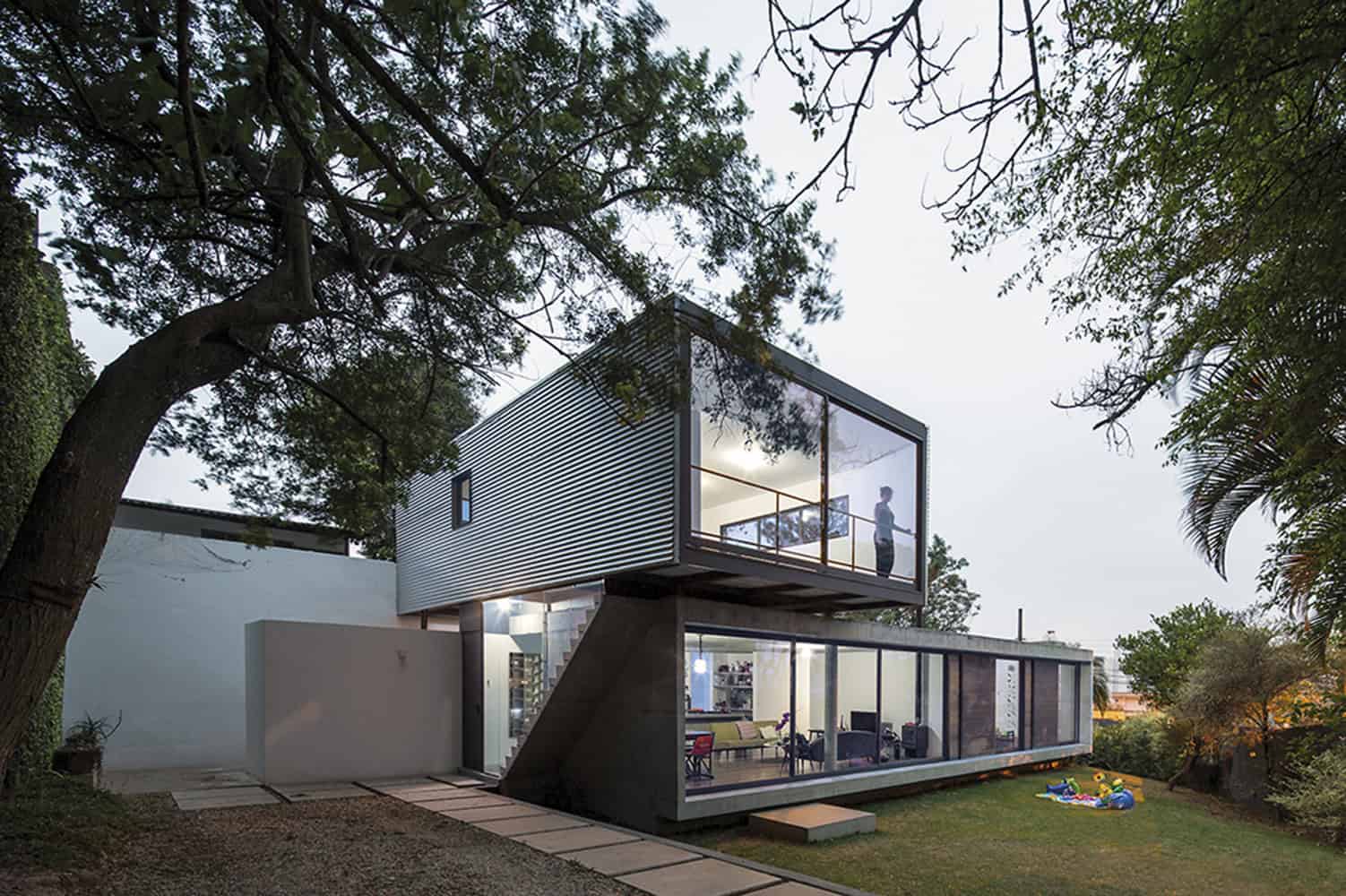 LP House by Metro Arquitetos Associados in Sao Paulo, Brazil LP House by Metro Arquitetos Associados in Sao Paulo, Brazil