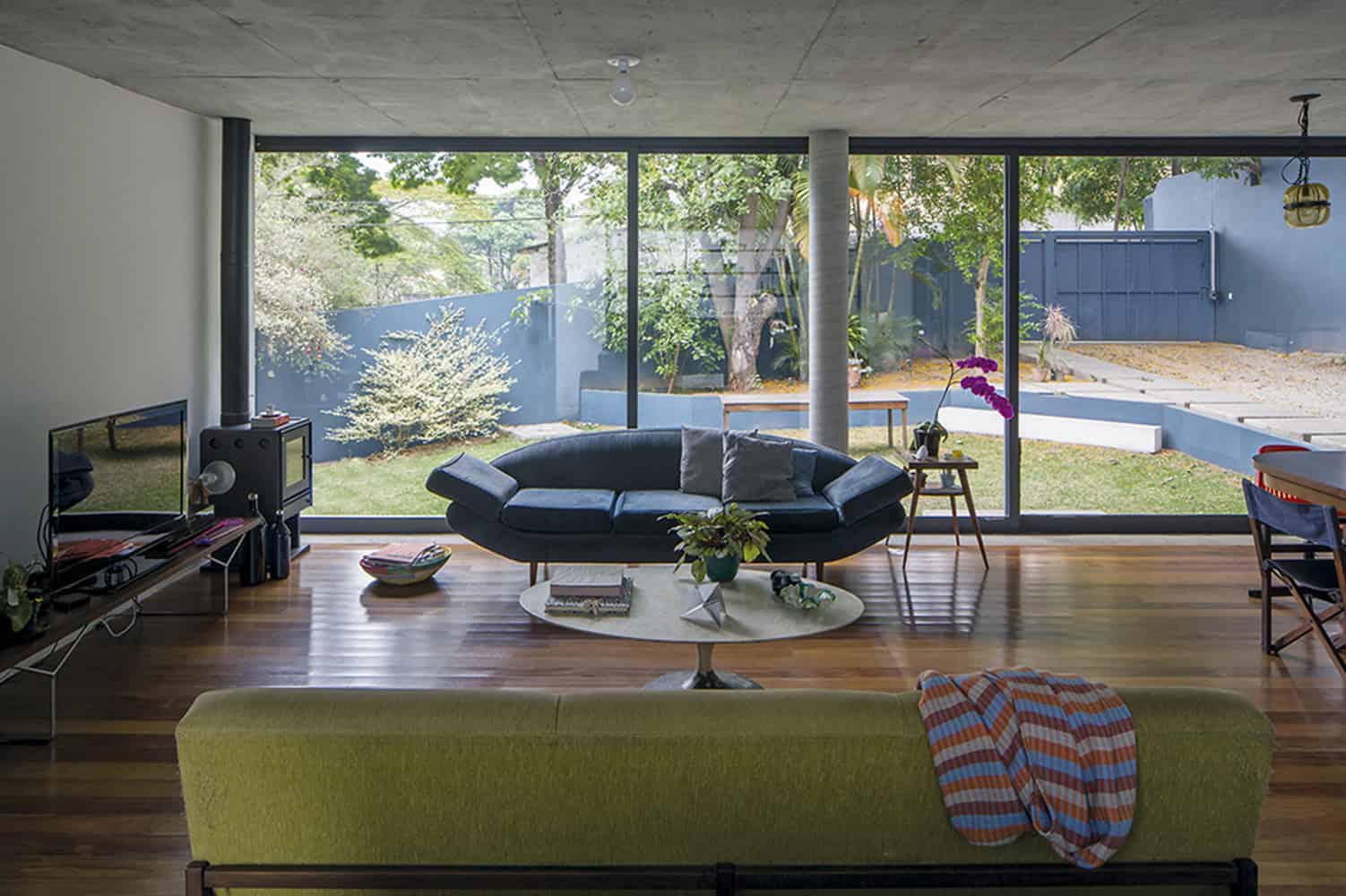 LP House by Metro Arquitetos Associados in Sao Paulo, Brazil LP House by Metro Arquitetos Associados in Sao Paulo, Brazil