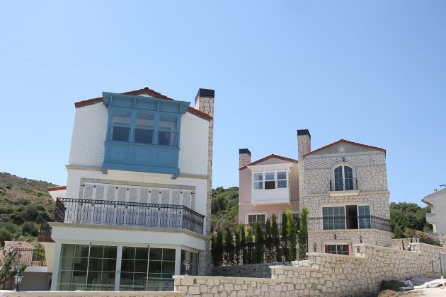 Nea Vourla Housing Estate by XL Architecture + Engineering in Izmir, Turkey