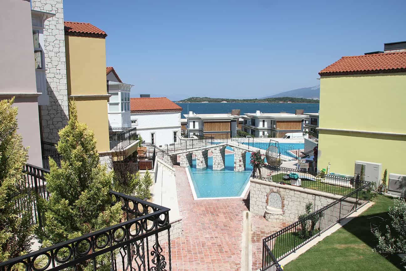 Nea Vourla Housing Estate by XL Architecture + Engineering in Izmir, Turkey Nea Vourla Housing Estate by XL Architecture + Engineering in Izmir, Turkey