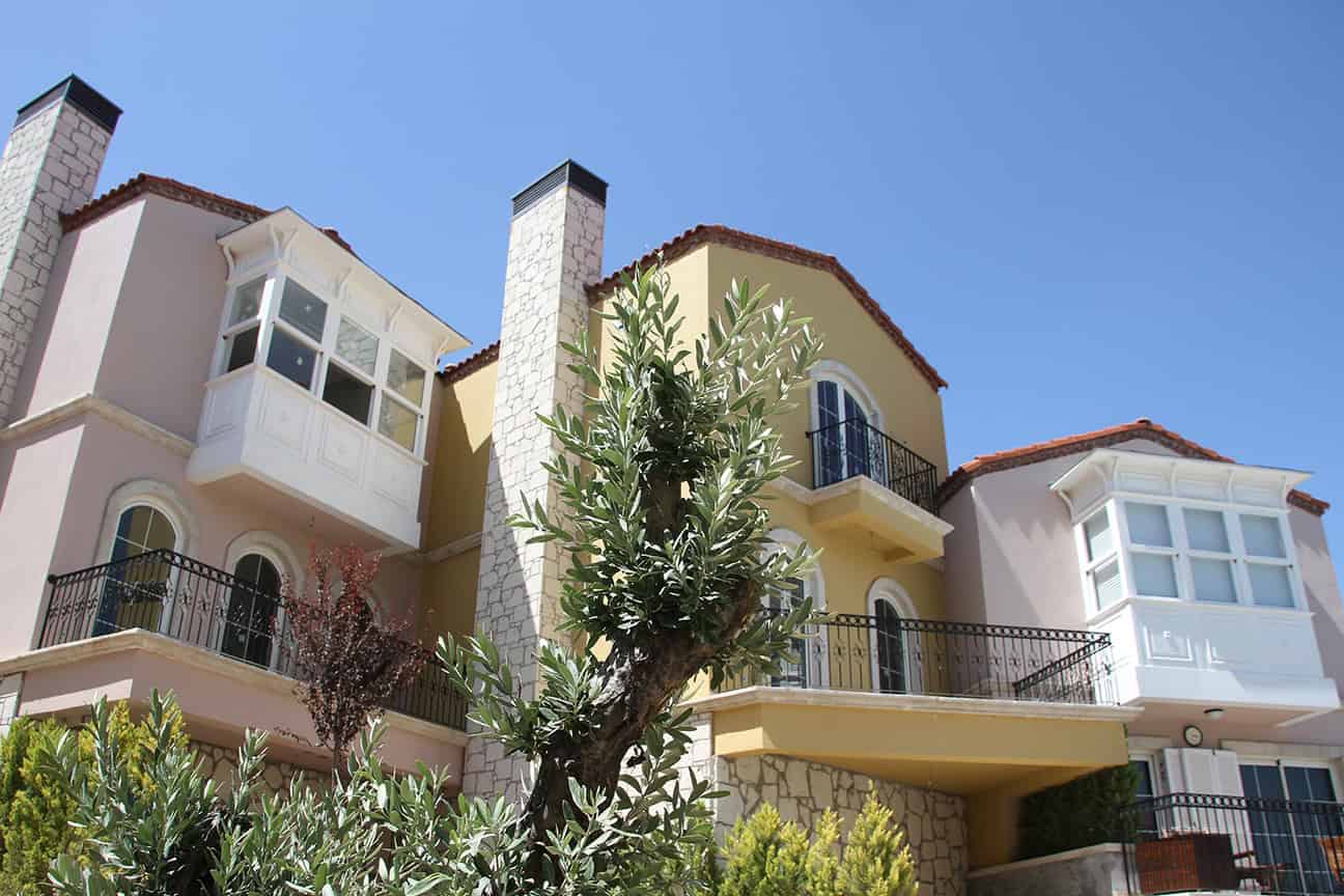 Nea Vourla Housing Estate by XL Architecture + Engineering in Izmir, Turkey Nea Vourla Housing Estate by XL Architecture + Engineering in Izmir, Turkey