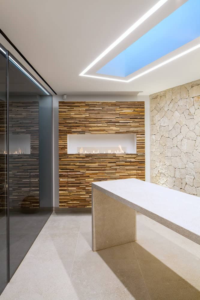 Voltor 16 by Signature Group in Puigderros, Spain Voltor 16 by Signature Group in Puigderros, Spain