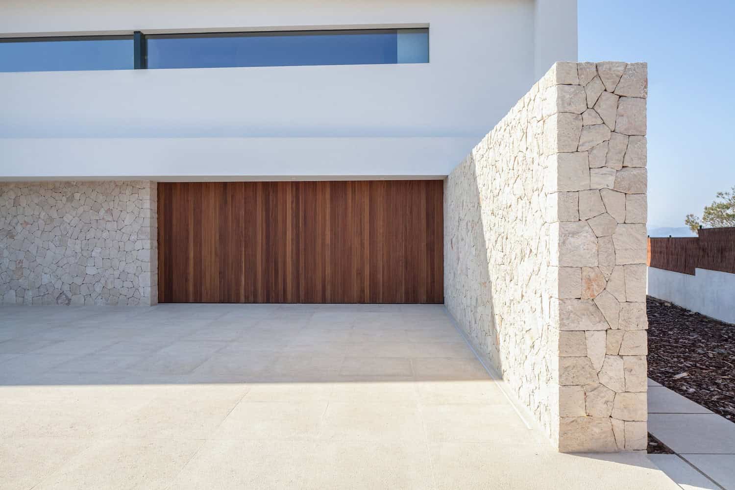 Voltor 16 by Signature Group in Puigderros, Spain Voltor 16 by Signature Group in Puigderros, Spain