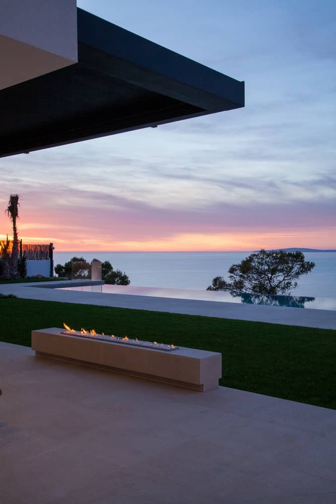 Voltor 16 by Signature Group in Puigderros, Spain Voltor 16 by Signature Group in Puigderros, Spain