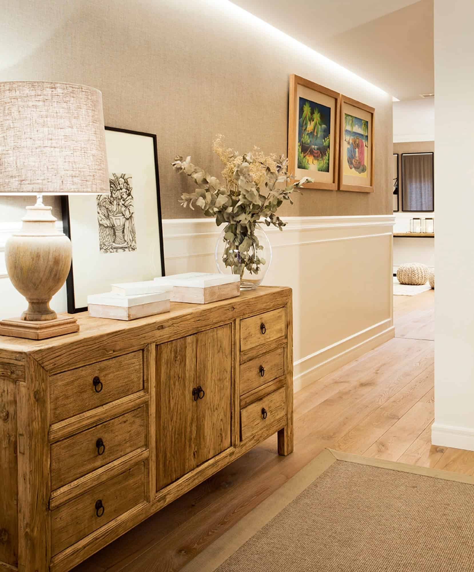 4. A WARM WELCOME 4. A WARM WELCOME