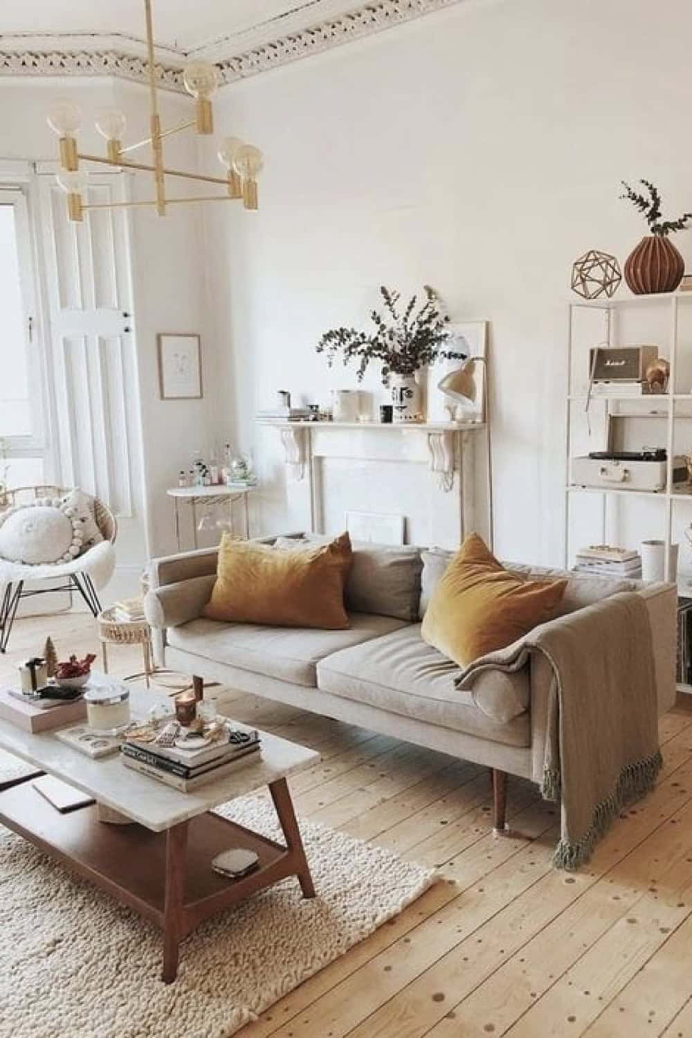 A Slow Atmosphere in the Living Room A Slow Atmosphere in the Living Room