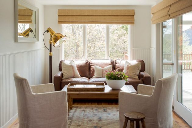 Gorgeous Living Room With Brown Sofa