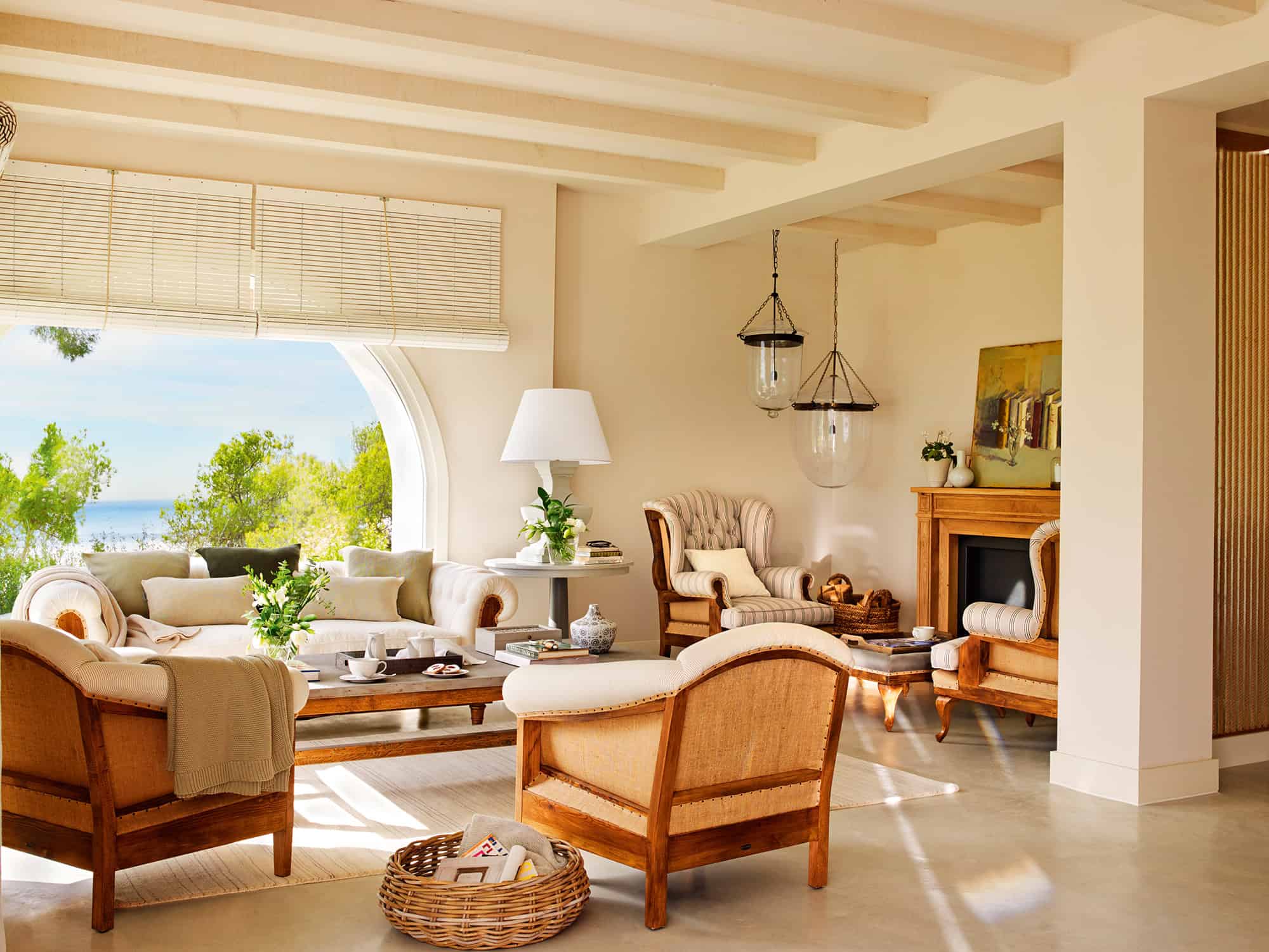 7. A DECORATION LINKED TO THE SEA 7. A DECORATION LINKED TO THE SEA