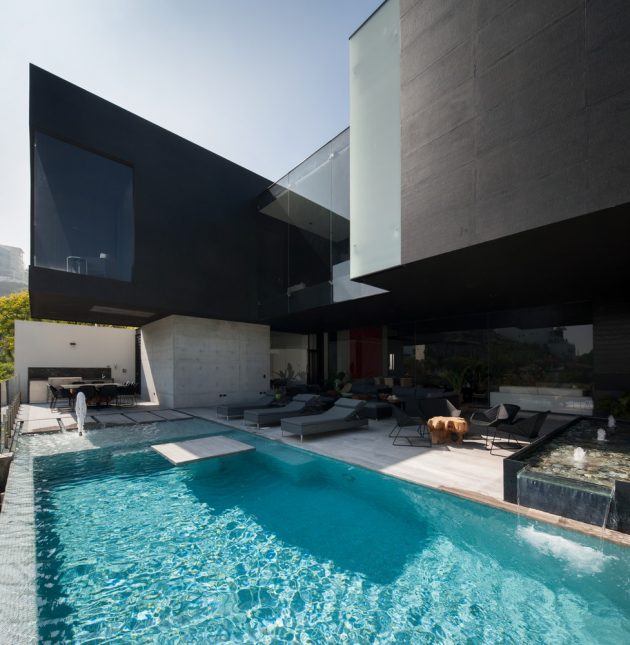 CH House by GLR Arquitectos in Monterrey, Mexico