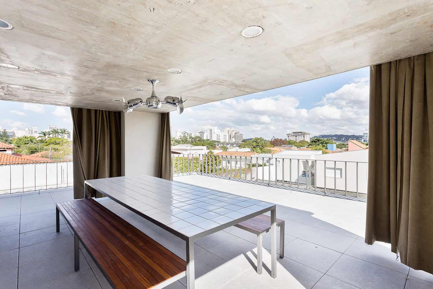 Casa Lara by Felipe Hess Arquitetos in Sao Paulo, Brazil Casa Lara by Felipe Hess Arquitetos in Sao Paulo, Brazil