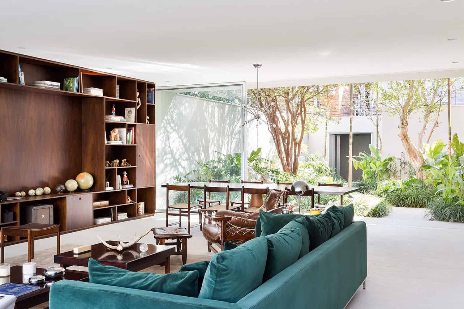 Casa Lara by Felipe Hess Arquitetos in Sao Paulo, Brazil Casa Lara by Felipe Hess Arquitetos in Sao Paulo, Brazil